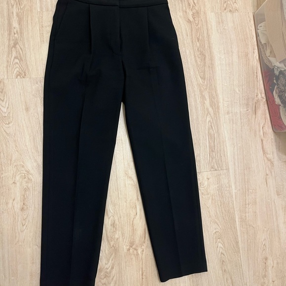 Aritzia Black Women's trousers - Picture 2 of 7